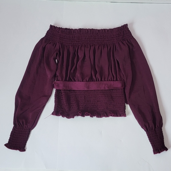 Express  0ff Shoulder  Long Sleeve top/ XS - Picture 6 of 9